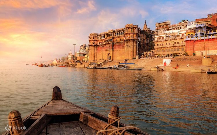 Varanasi Sunrise Experience: Guided Tour with Ganga Arti ...